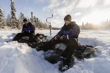 Geduld übt sich beim Eisangeln