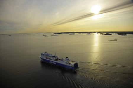  Finnlines auf der Fahrt zwischen den Schären