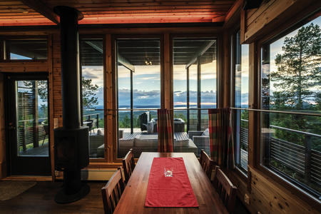 Panorama-Vogelhäuschen mit 1 Schlafzimmer, Kamin, Sauna und Terrasse mit Outdoor-Jacuzzi