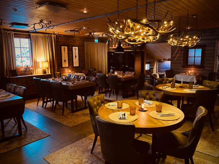 Ylläshumina Bistro & Bar