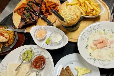 Im Otso finden Sie Klassiker und kreative Pzzavarianten ? von Margherita bis Rentierpizza, auch Pasta- und Burgerfans kommen auf ihre Kosten