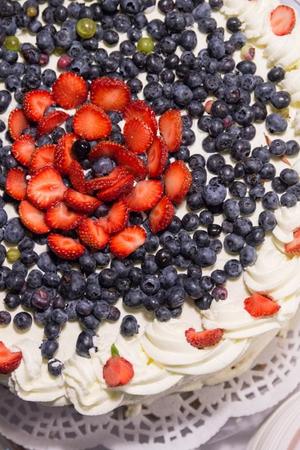 Selbstgebackene Torte aus regionalen Produkten (c) Kumpunen